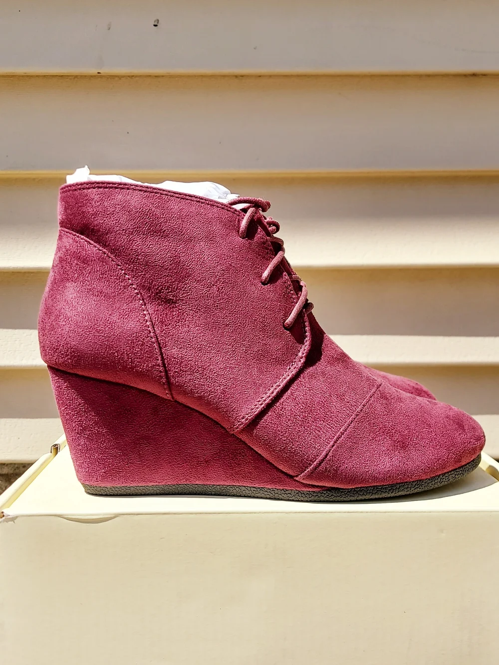 J. Adams Roxy Burgundy Suede Platform Wedges Womens Size 7 NWT Office Minimalist